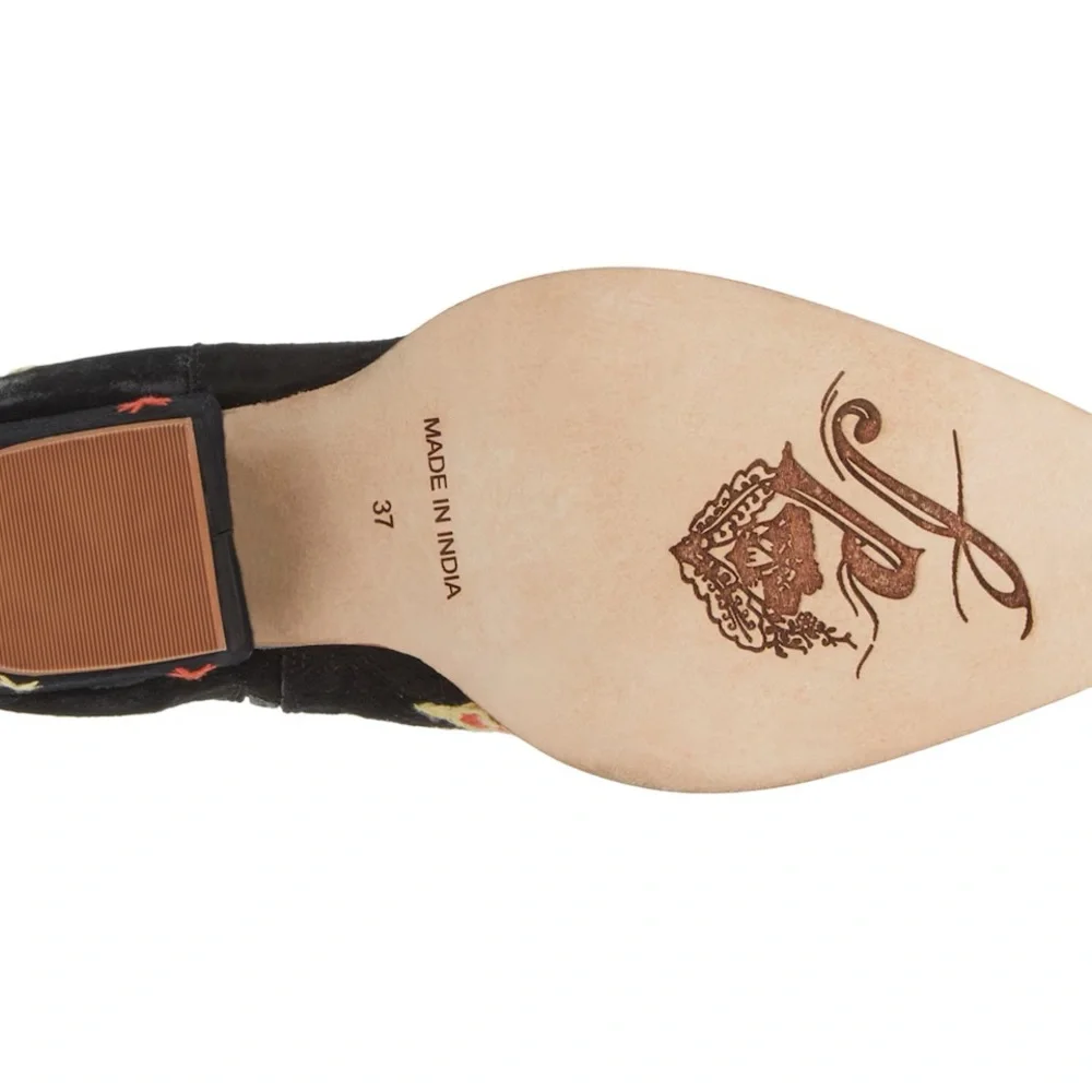 #284💜385💜 BRAND NEW IN BOX FREE PEOPLE EMBROIDERED BOWERS ANKLE BOOTS - Picture 4 of 11